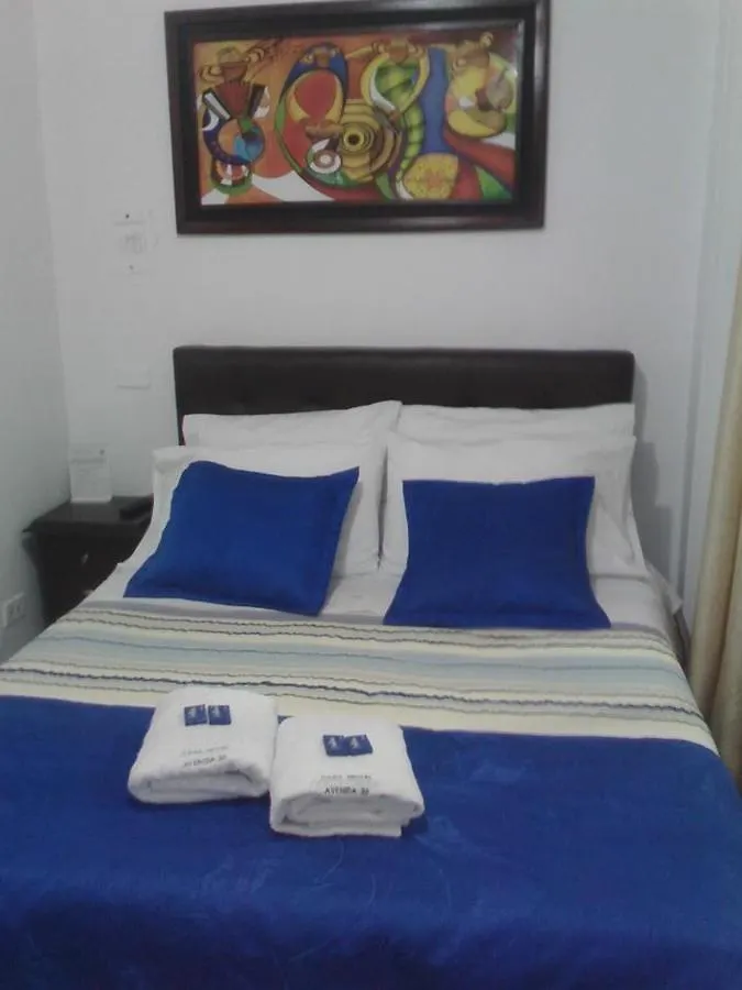 **  Hotel Ayenda Casa Victoria Av 30 Bogotá Colombia